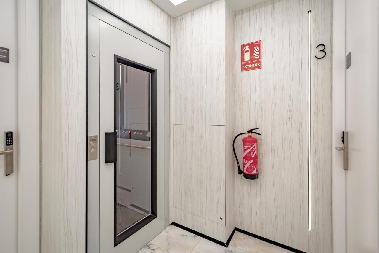 Dobohomes - Montesa 20 Apartamentos Madrid Exterior photo
